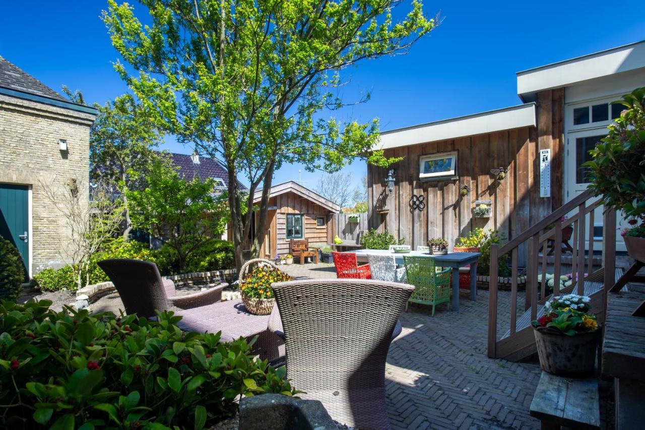 Pastorie Stella Marie Bed & Breakfast Oudeschild ภายนอก รูปภาพ